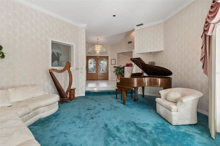 Image No.35-4 Bed Property for sale