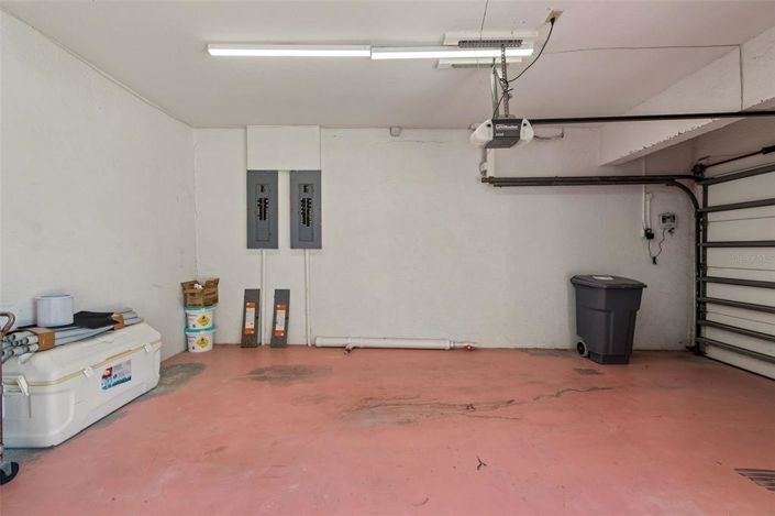 Image No.47-4 Bed Property for sale