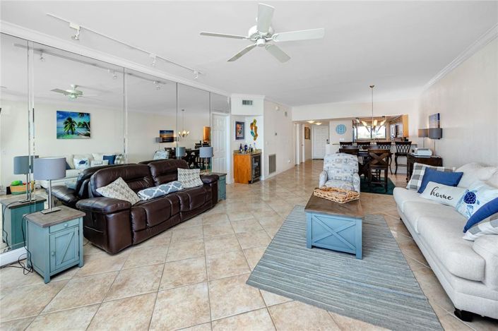 Image No.13-2 Bed Property for sale