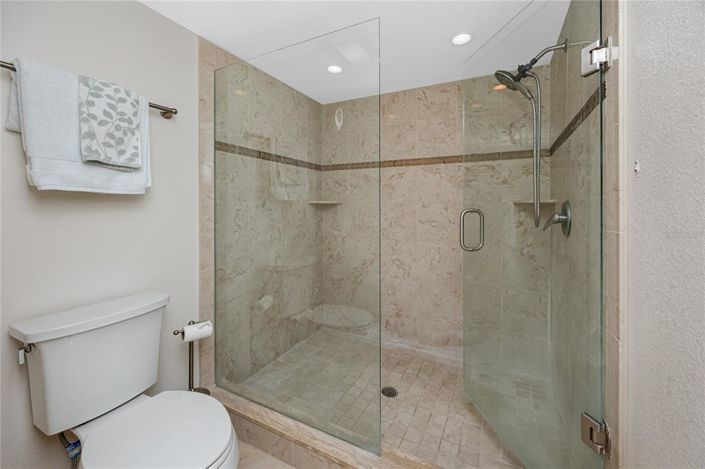 Image No.28-2 Bed Property for sale