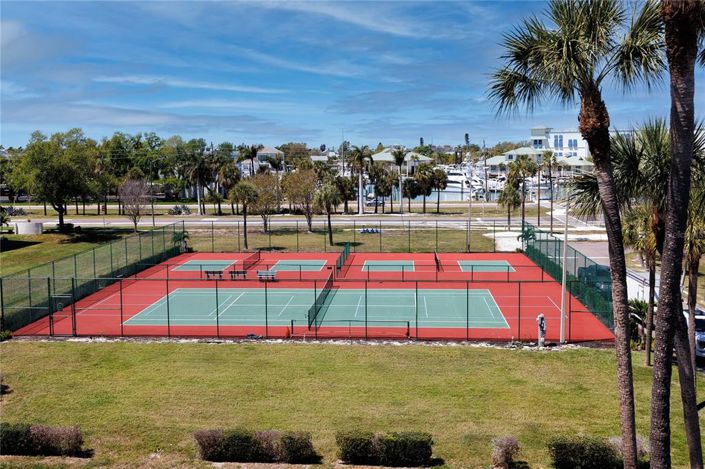 Image No.44-2 Bed Property for sale