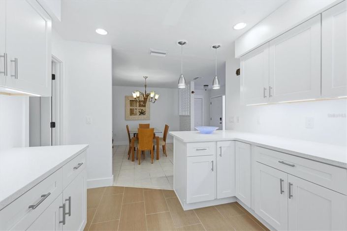 Image No.13-2 Bed Property for sale