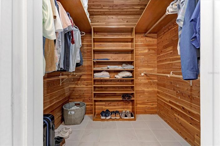 Image No.21-2 Bed Property for sale