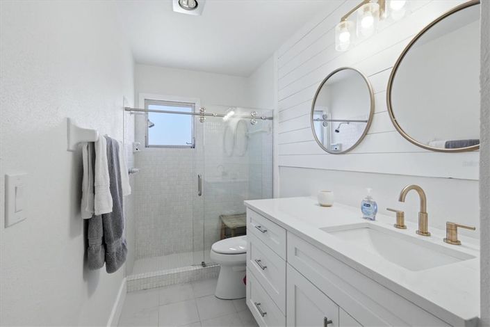 Image No.25-2 Bed Property for sale