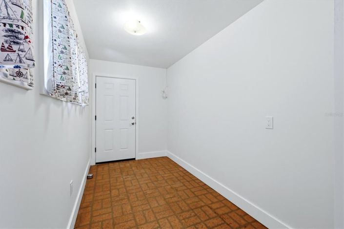 Image No.28-2 Bed Property for sale