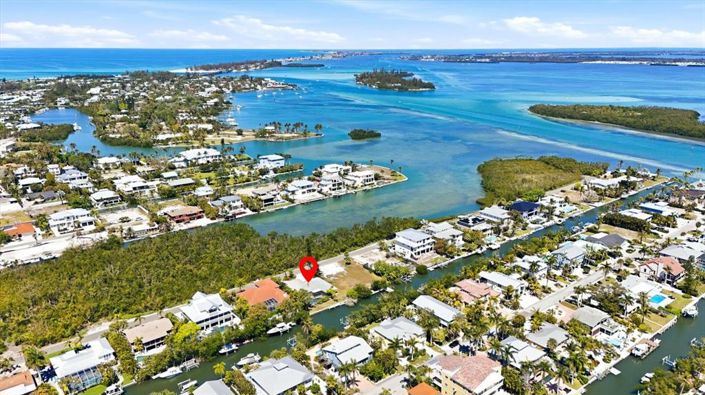 Image No.43-2 Bed Property for sale