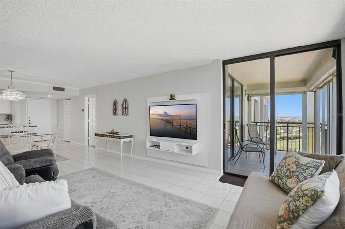 Image No.13-2 Bed Property for sale