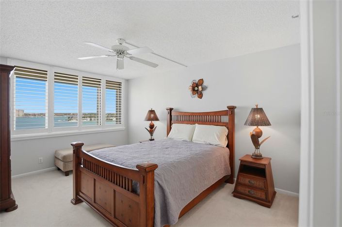 Image No.18-2 Bed Property for sale