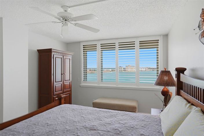 Image No.19-2 Bed Property for sale