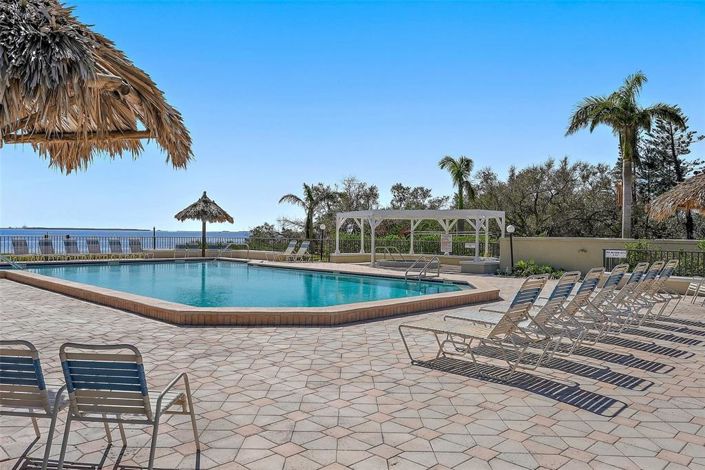 Image No.39-2 Bed Property for sale