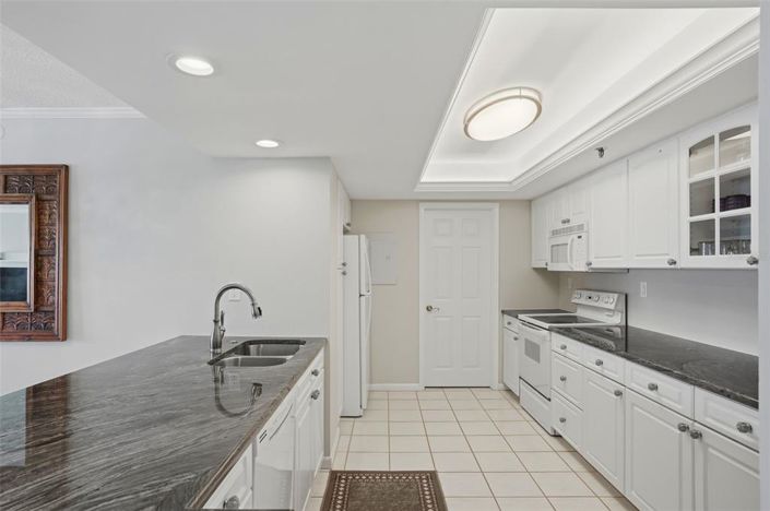 Image No.5-2 Bed Property for sale