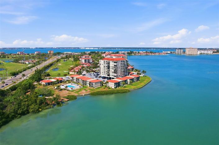 Image No.56-2 Bed Property for sale