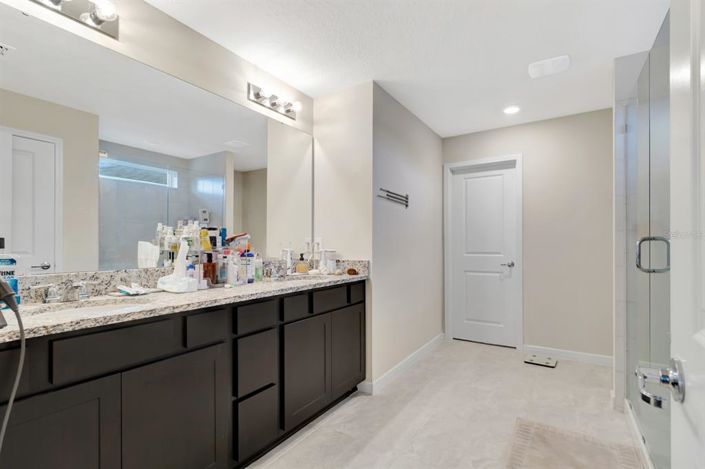 Image No.18-5 Bed Property for sale