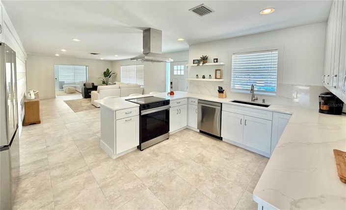 Image No.3-Propriété de 2 chambres à vendre à St. Pete Beach