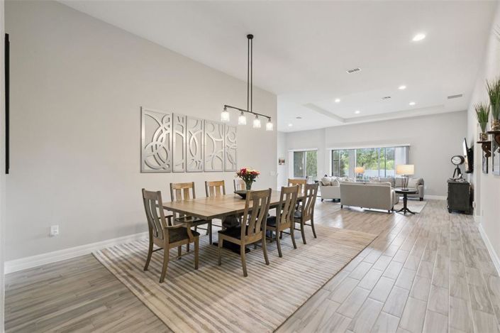 Image No.7-Propriété de 4 chambres à vendre à Orlando