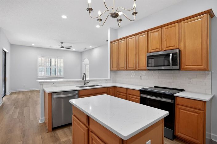 Image No.25-4 Bed Property for sale