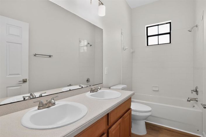 Image No.29-4 Bed Property for sale