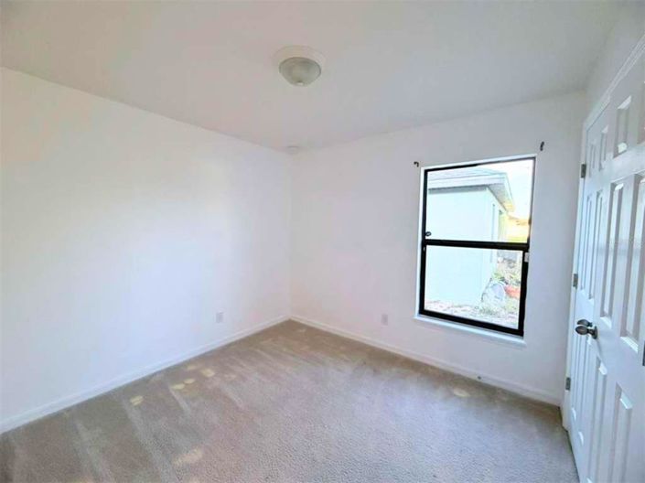 Image No.22-4 Bed Property for sale