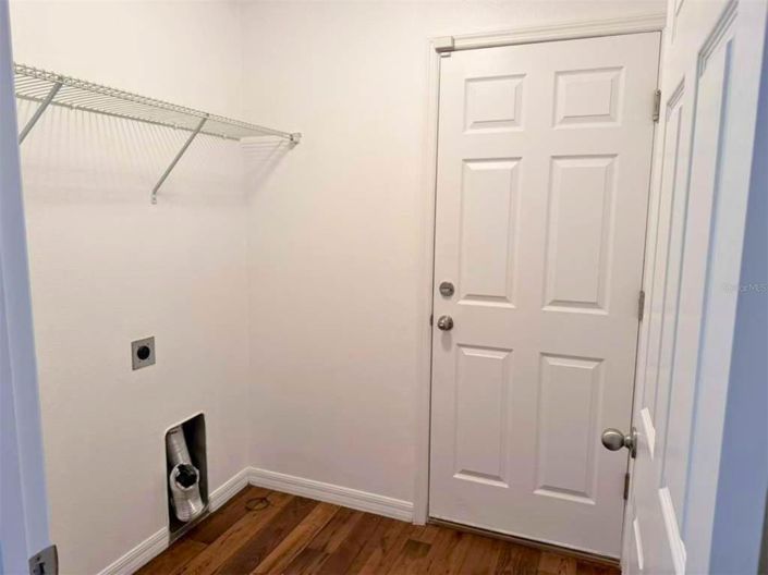 Image No.26-4 Bed Property for sale