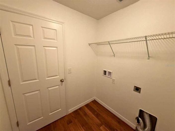 Image No.37-4 Bed Property for sale