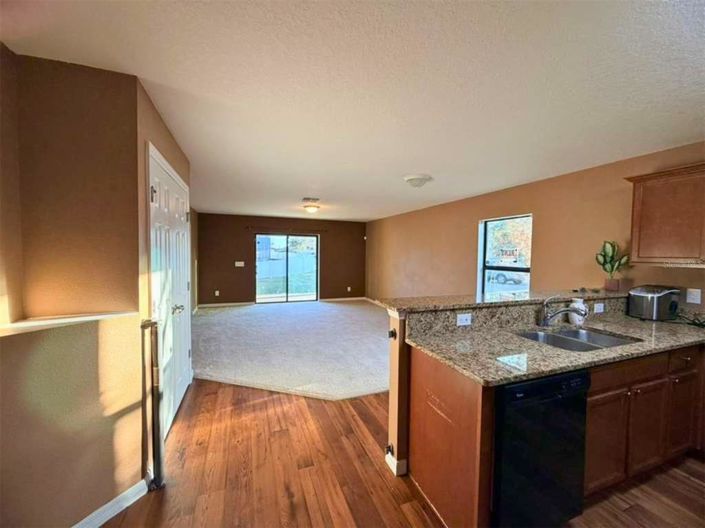 Image No.9-4 Bed Property for sale