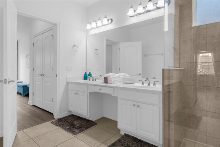 Image No.13-5 Bed Property for sale