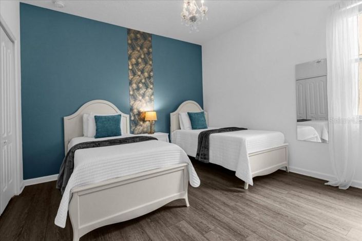 Image No.18-5 Bed Property for sale