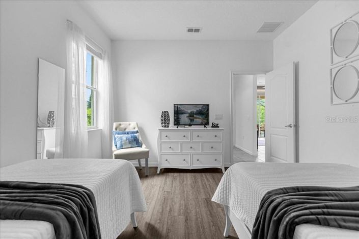 Image No.21-5 Bed Property for sale