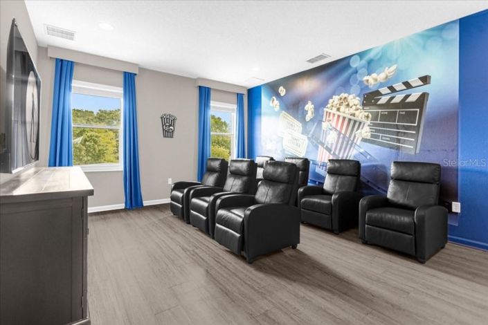 Image No.7-5 Bed Property for sale