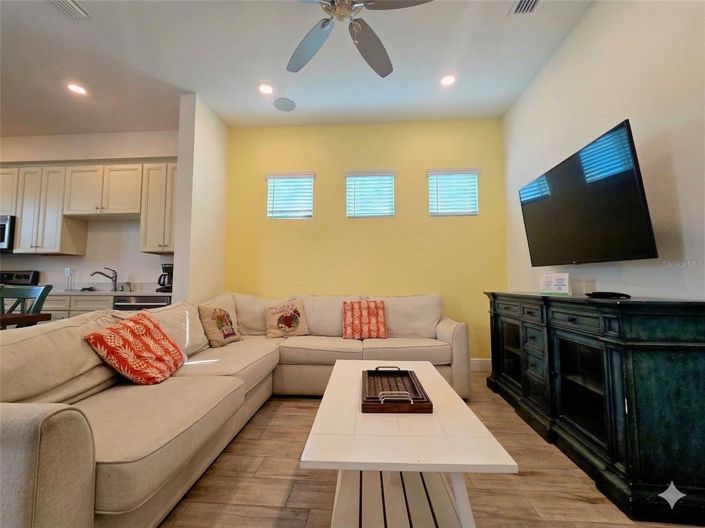 Image No.5-3 Bed Property for sale