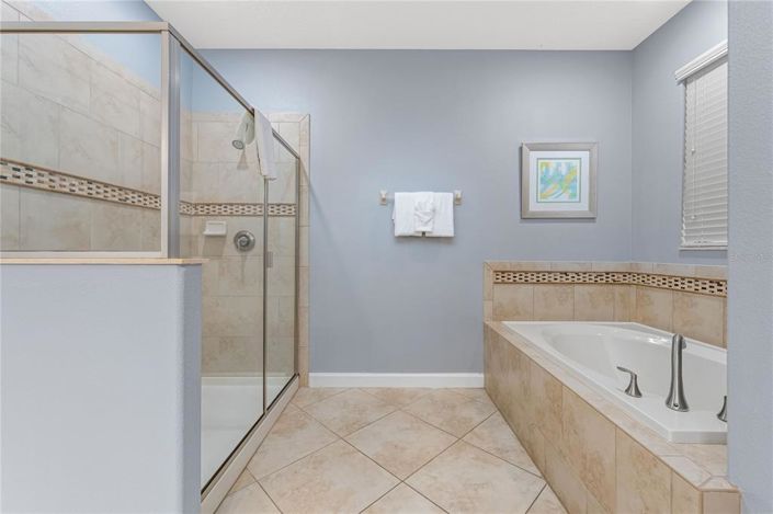 Image No.14-9 Bed Property for sale