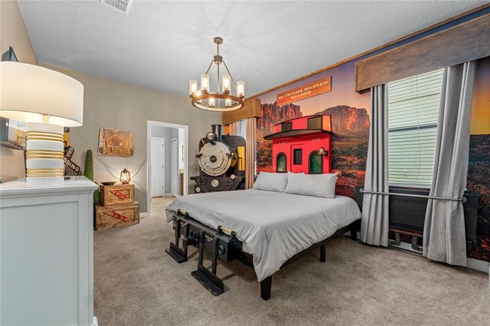 Image No.44-9 Bed Property for sale