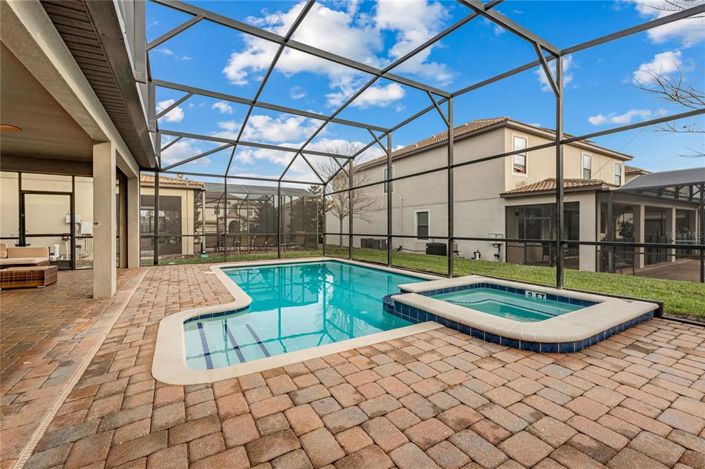 Image No.45-9 Bed Property for sale