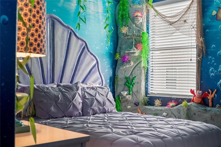 Image No.56-9 Bed Property for sale