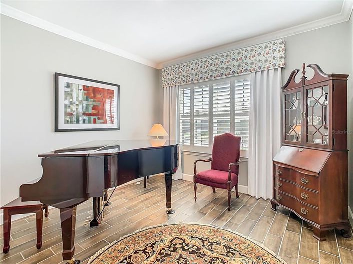 Image No.12-3 Bed Property for sale