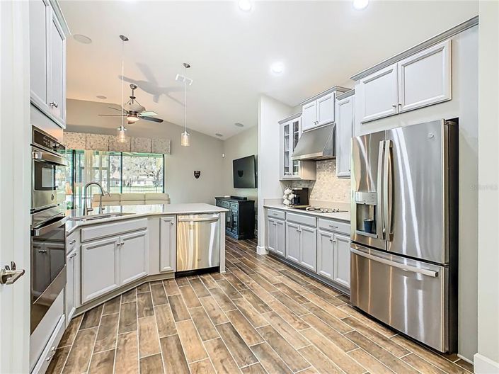 Image No.22-3 Bed Property for sale