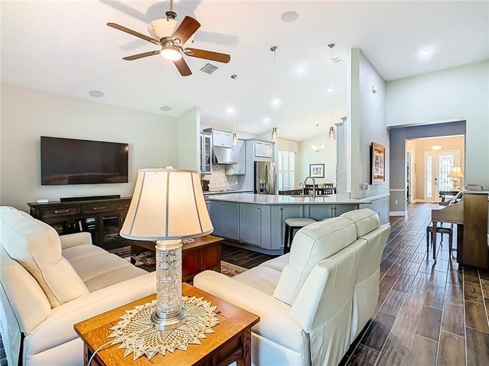 Image No.37-3 Bed Property for sale