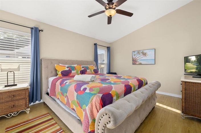 Image No.30-4 Bed Property for sale