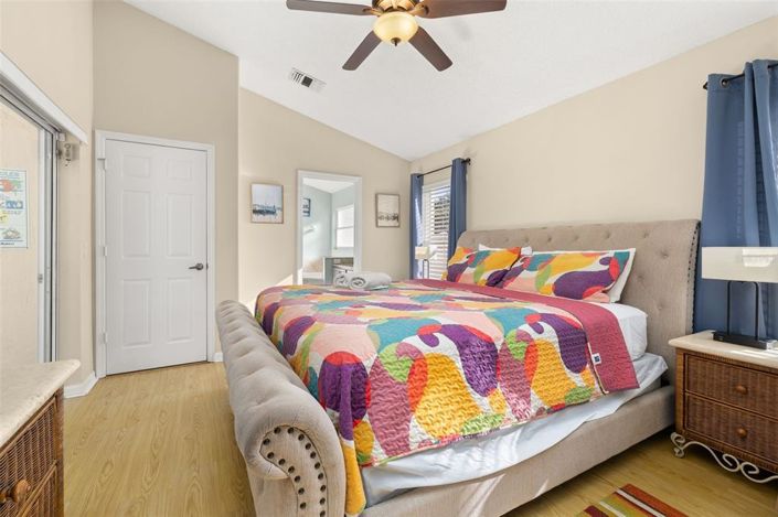 Image No.32-4 Bed Property for sale