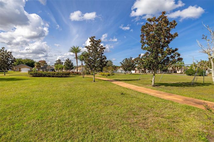 Image No.56-4 Bed Property for sale