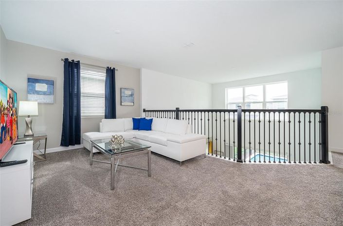 Image No.19-5 Bed Property for sale