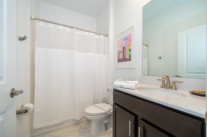 Image No.22-5 Bed Property for sale