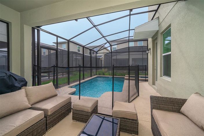 Image No.5-5 Bed Property for sale