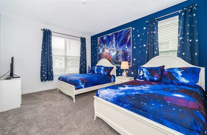 Image No.6-5 Bed Property for sale