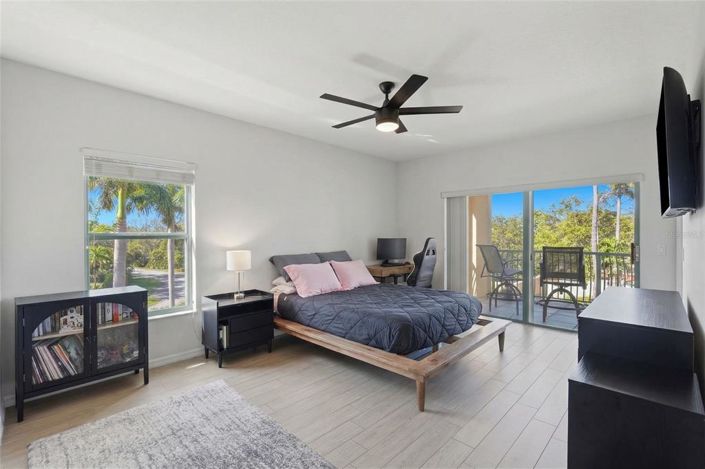 Image No.24-3 Bed Property for sale