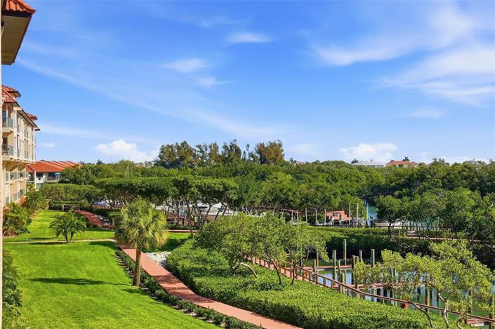 Image No.29-3 Bed Property for sale