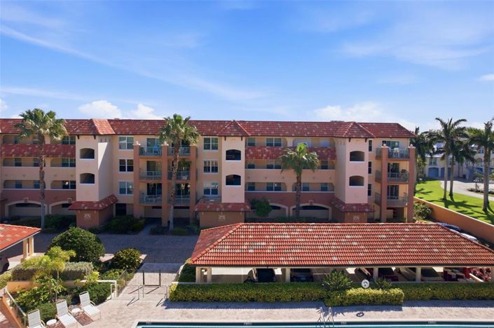 Image No.30-3 Bed Property for sale