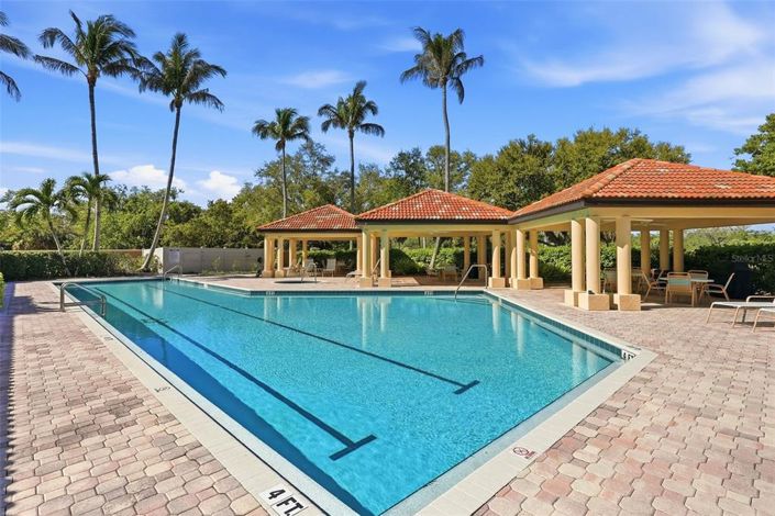 Image No.32-3 Bed Property for sale