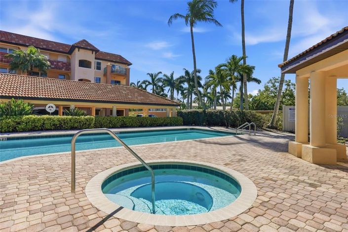 Image No.33-3 Bed Property for sale