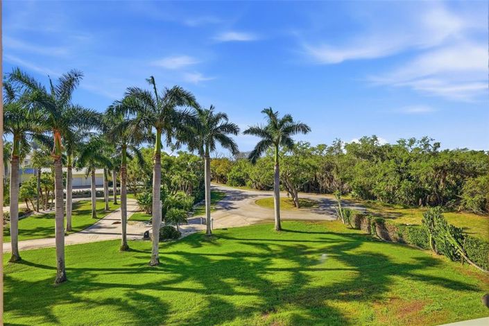 Image No.43-3 Bed Property for sale